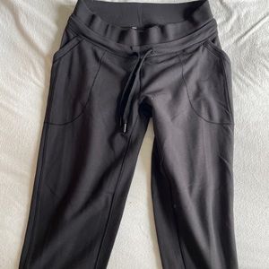 Lululemon Joggers - Size 8